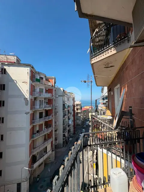 Quadrilocale in affitto a Torre Del Greco