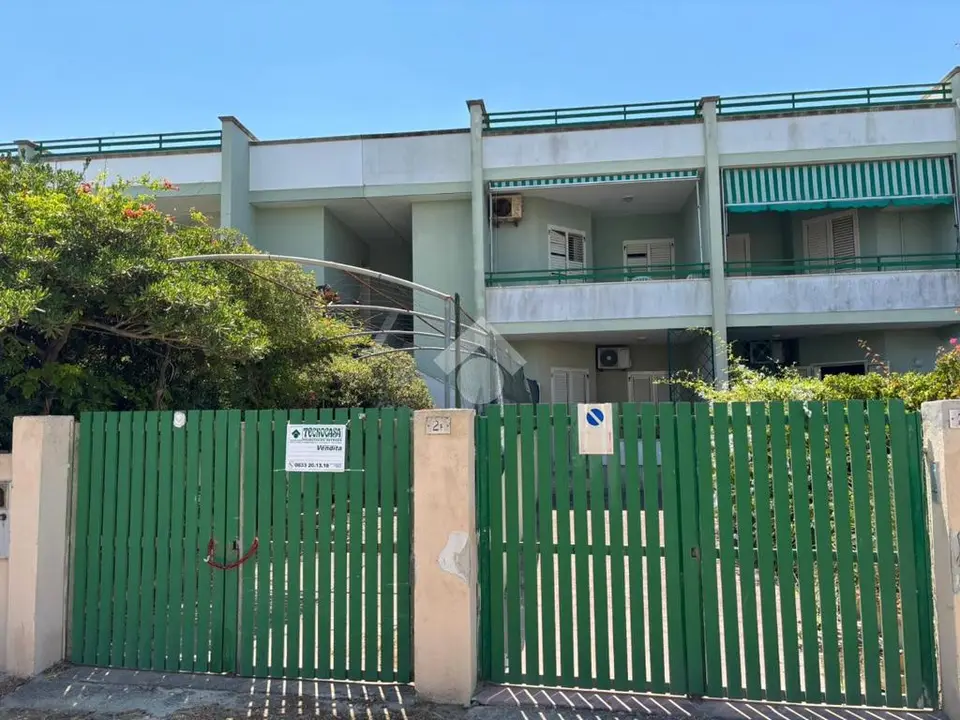 Porzione di bifamiliare in vendita a Gallipoli