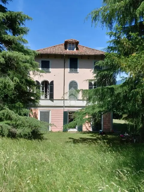 Villa singola in vendita a Busalla