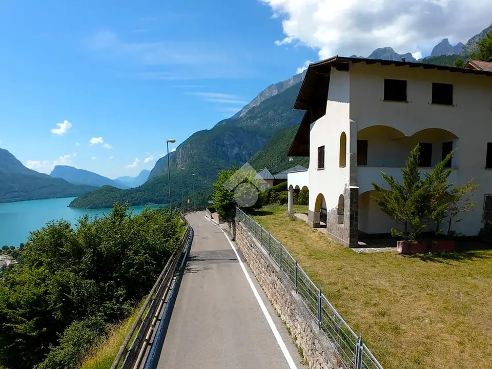 Villa singola in vendita a Molveno