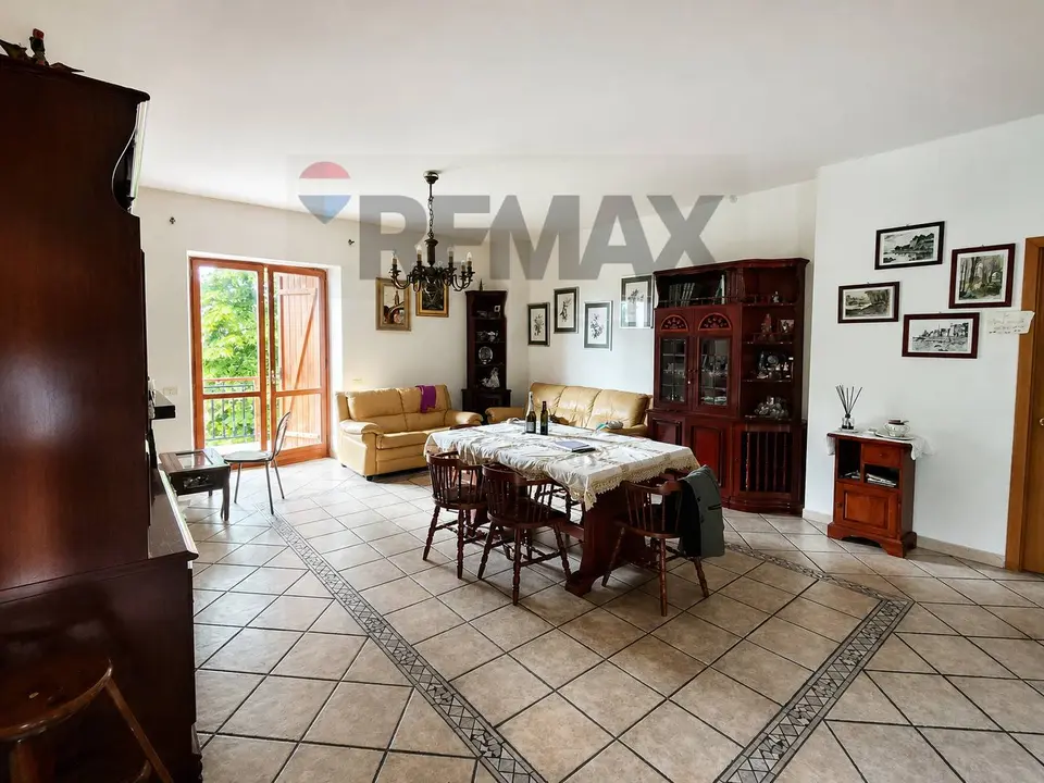Porzione di casa in Vendita a Formia