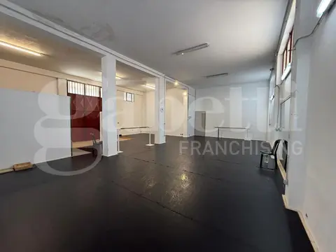 Magazzino in Via dei Giacinti  28, Catania (CT)