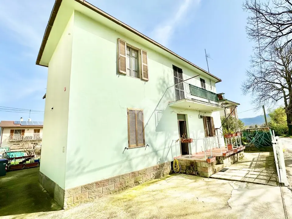 Casa indipendente in vendita a Spoleto