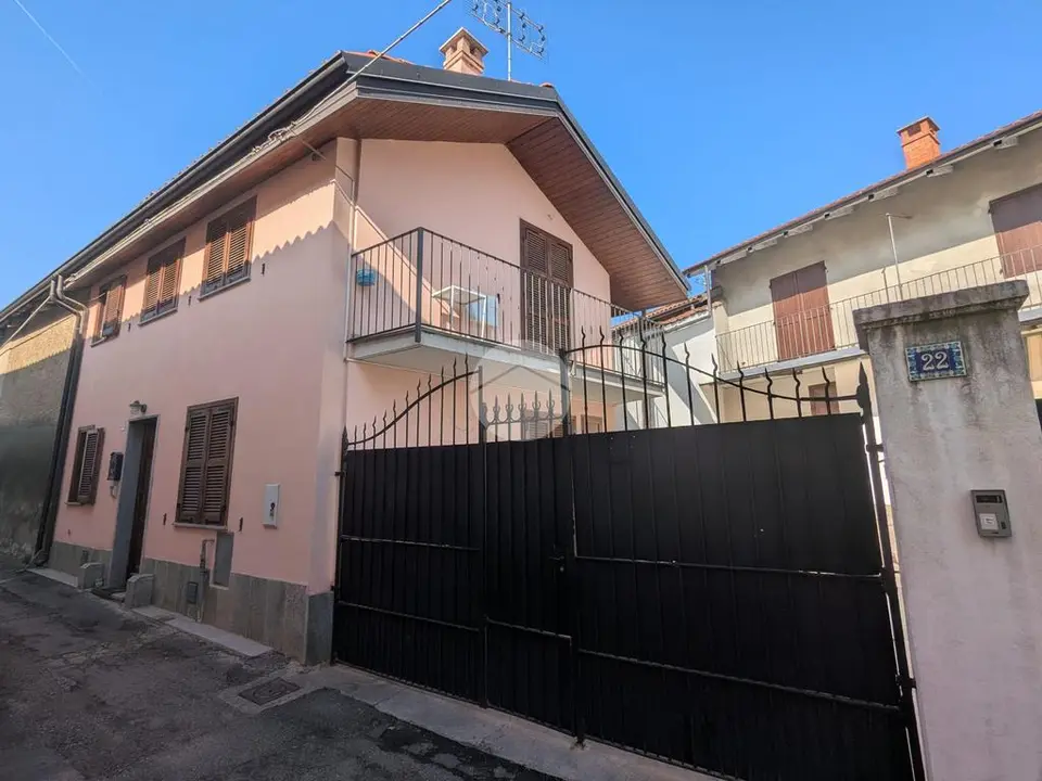 Casa semindipendente in vendita a Rivoli