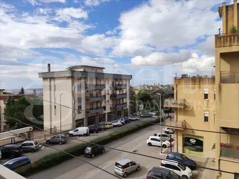 Appartamento in VIA F. PALADINI  68, Caltanissetta (CL)