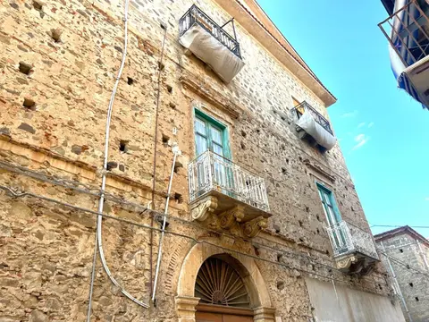 Appartamento in Via pescheria 28, Sant'Agata di Militello (ME)