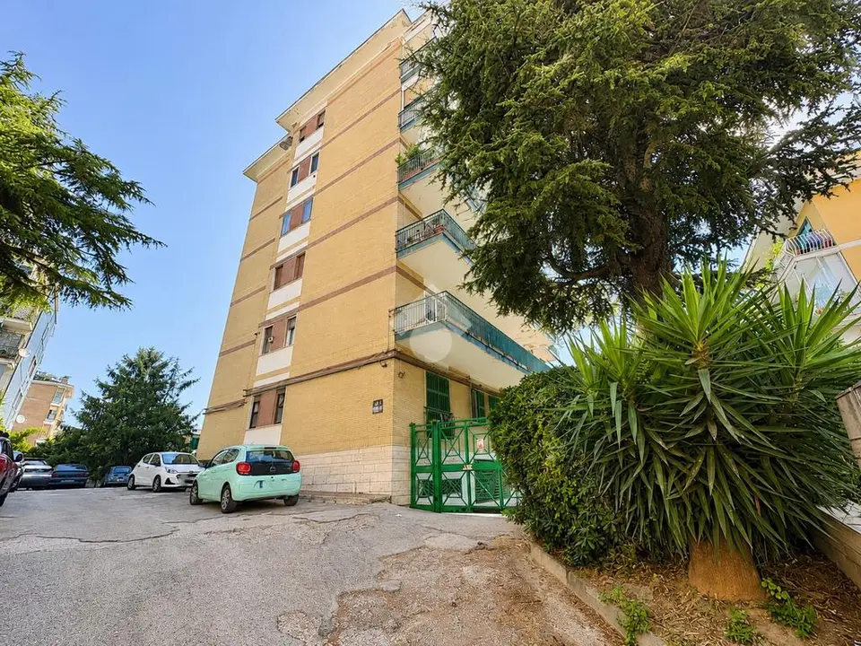 Bilocale in vendita a Napoli