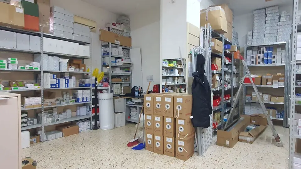 Negozio in Via Umberto Giordano, Palermo (PA)