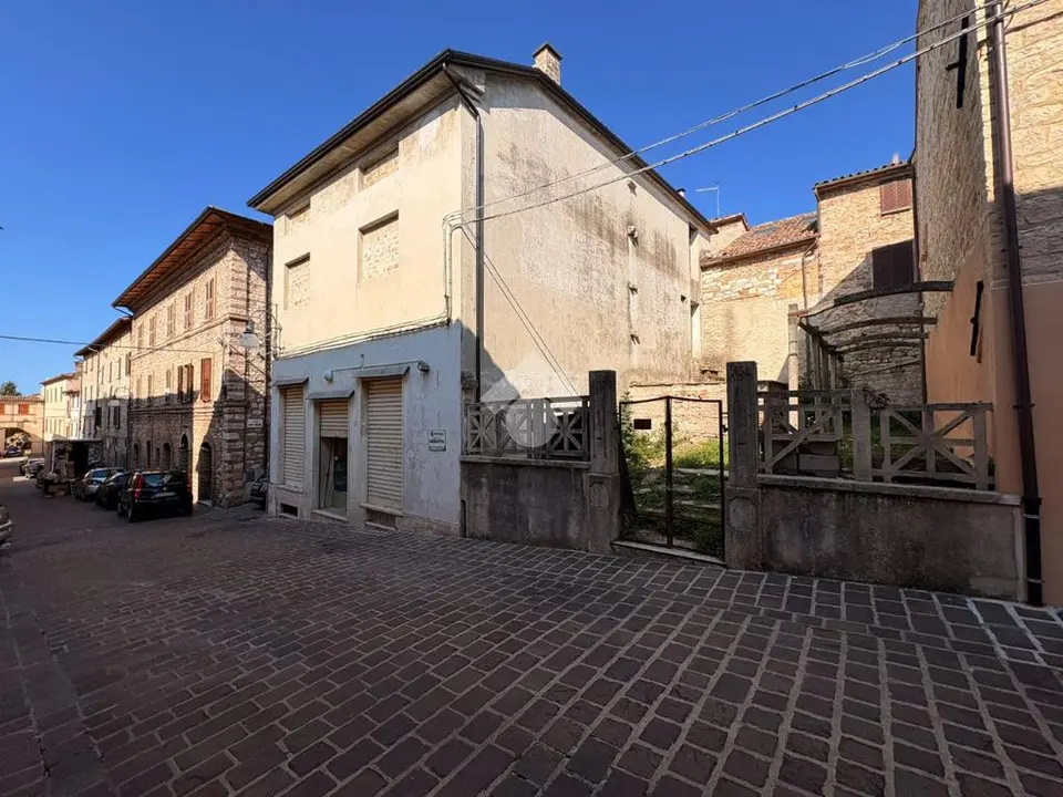 Casa indipendente in vendita a Sigillo