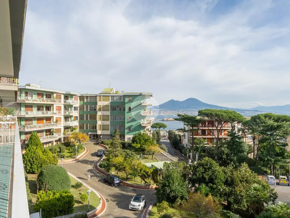 6 locali in vendita a Napoli