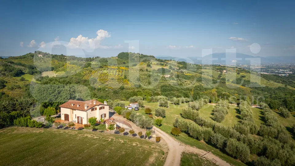 Casa Indipendente in Via delle Ghiande snc, Perugia (PG)
