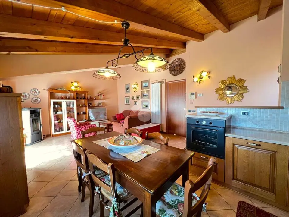 Trilocale in vendita a Fino Del Monte