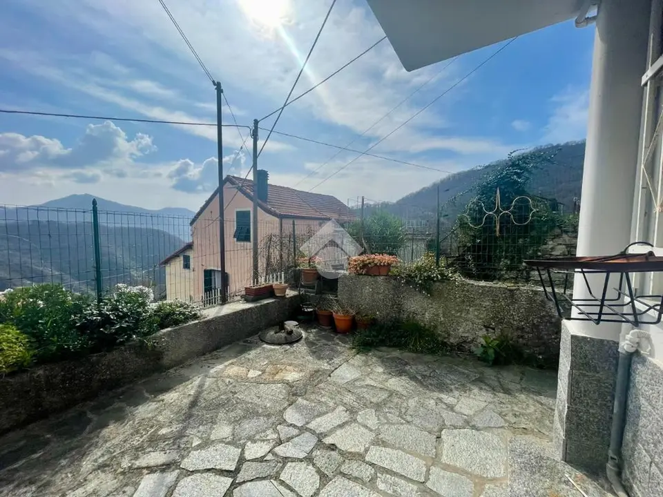 Casa semindipendente in vendita a Genova