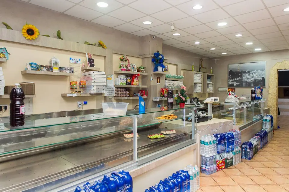 Locale Commerciale in Vendita a Catania