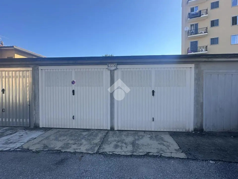 Box / posti auto in vendita a Capriate San Gervasio