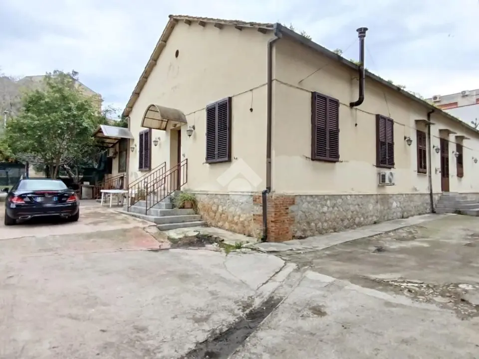 Casa indipendente in vendita a Palermo