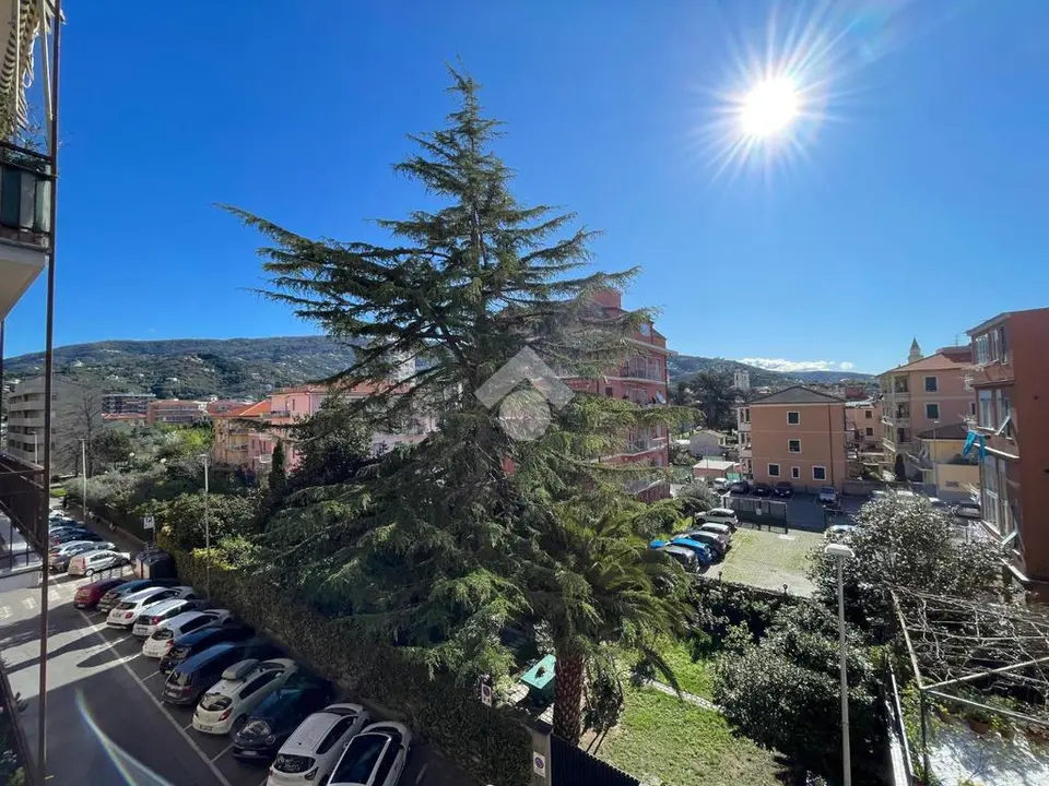 Box / posti auto in vendita a Lavagna