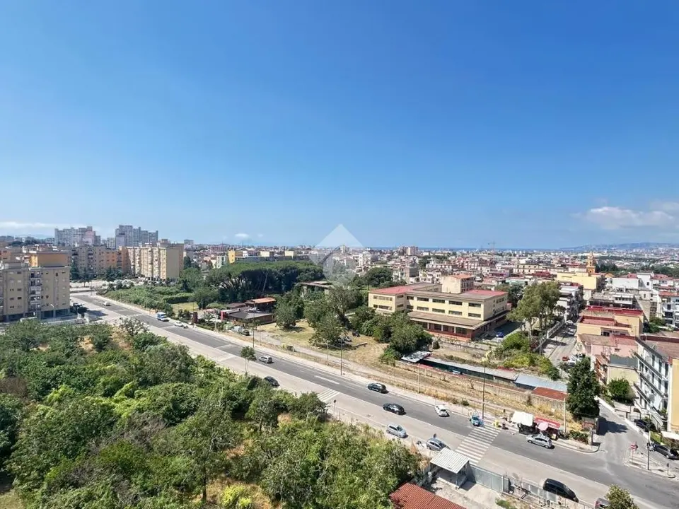 Quadrilocale in vendita a Napoli