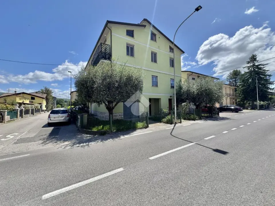 Quadrilocale in vendita a Assisi