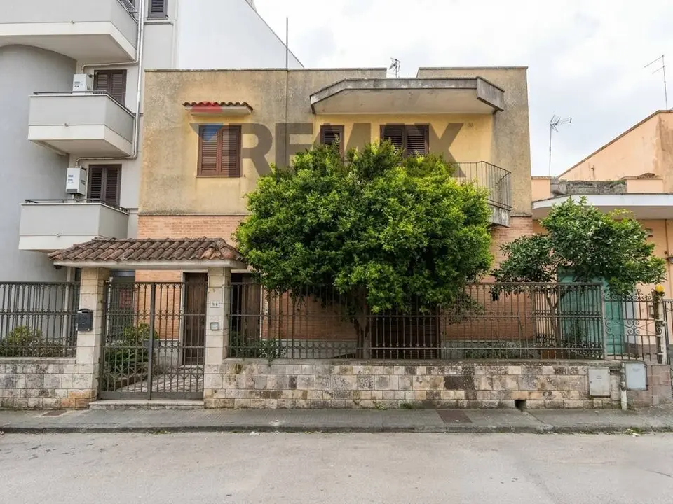 Villetta bifamiliare in Vendita a Lequile
