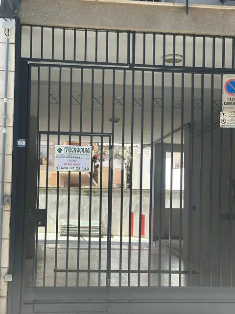 Box / posti auto in vendita a Bitonto