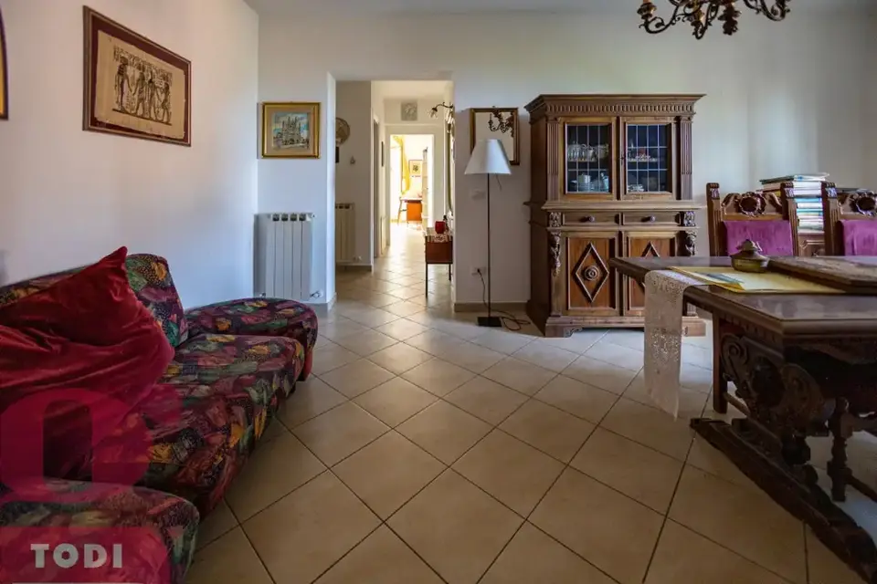 Appartamento in Loc Collazzone 1, Todi (PG)