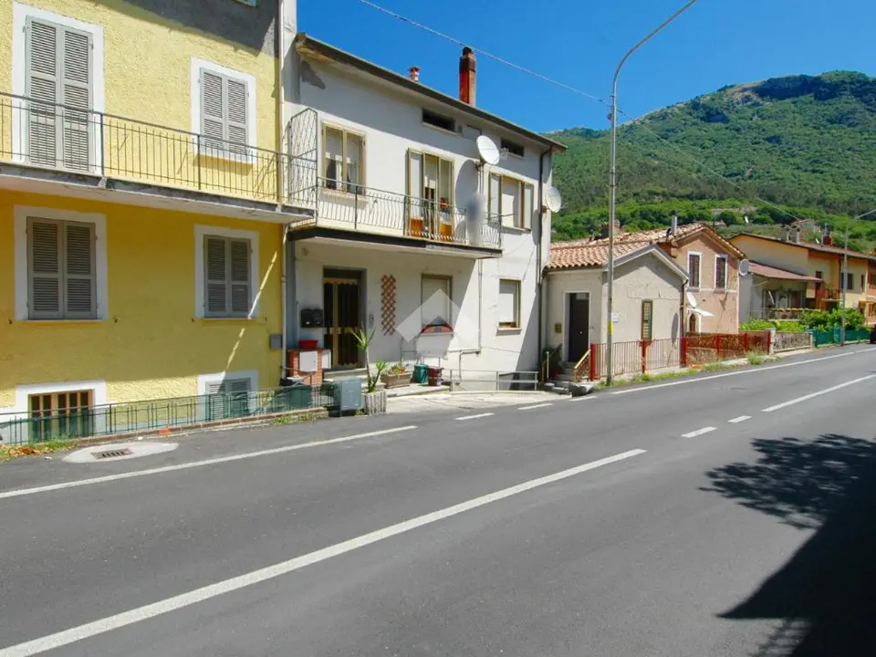 Quadrilocale in vendita a Gualdo Tadino