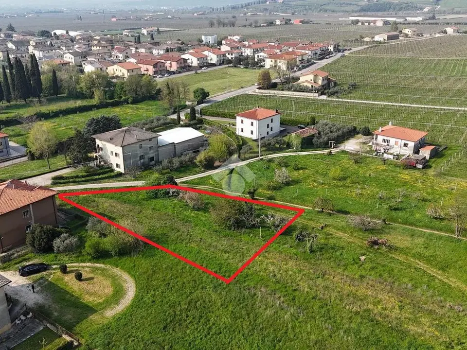 Ter. residenziale in vendita a Illasi