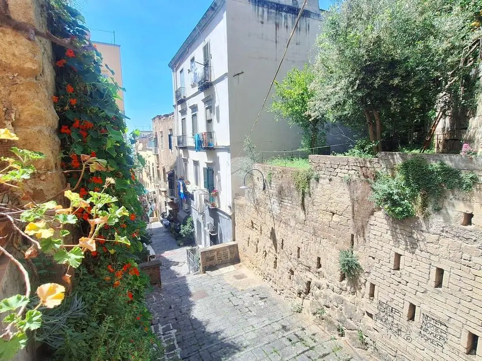 Bilocale in vendita a Napoli