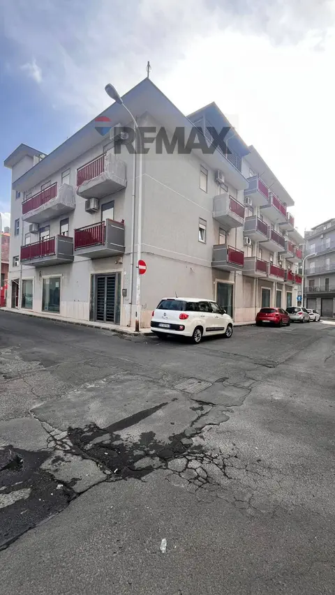 Locale Commerciale in Vendita a Lentini