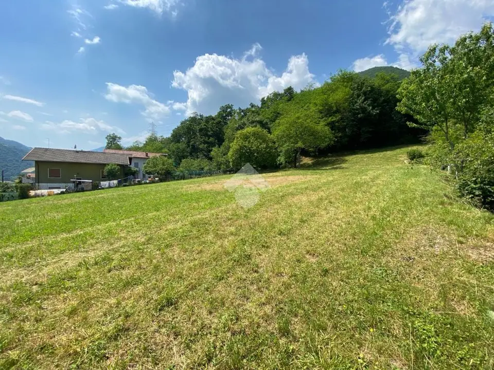 Ter. residenziale in vendita a Endine Gaiano