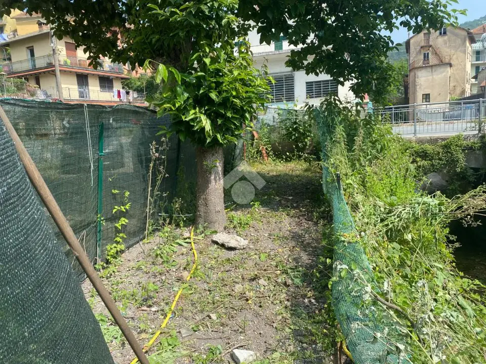 Bilocale in vendita a Montoggio