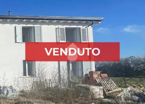 Porzione di bifamiliare in vendita a Malalbergo