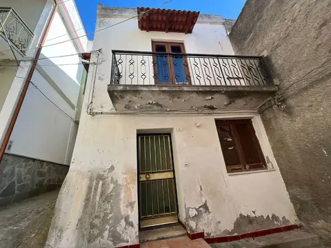 Casa Indipendente in VIA SALITA CASTELLO 4, Barcellona Pozzo di Gotto (ME)