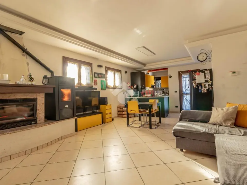 Villa a schiera in vendita a Monte San Pietro