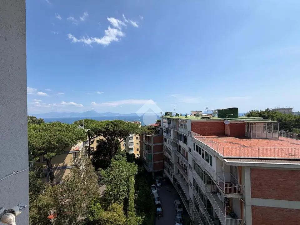 5 locali in vendita a Napoli
