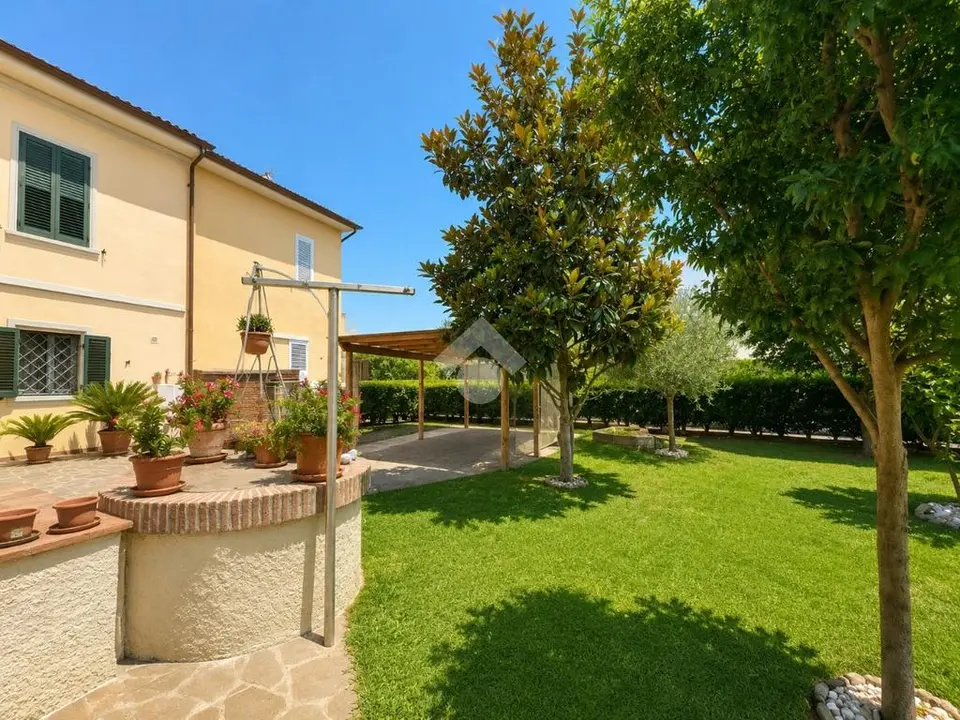Casa semindipendente in vendita a San Giuliano Terme