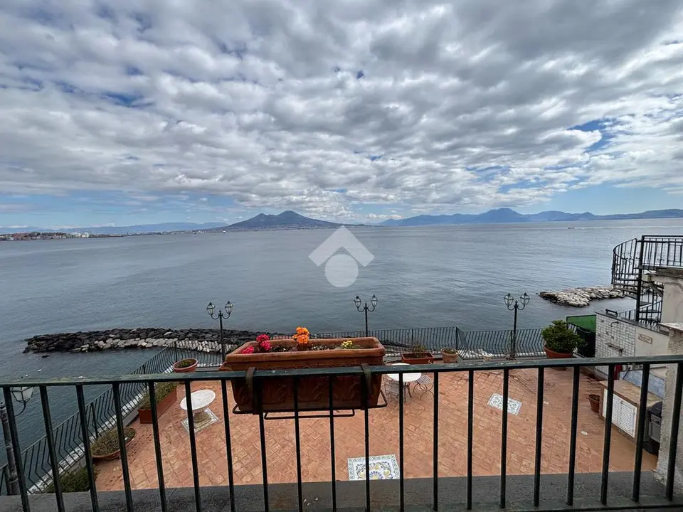 5 locali in vendita a Napoli
