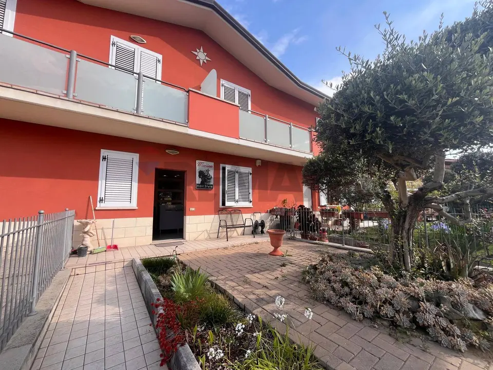 Laboratorio in Affitto a Bastia Umbra