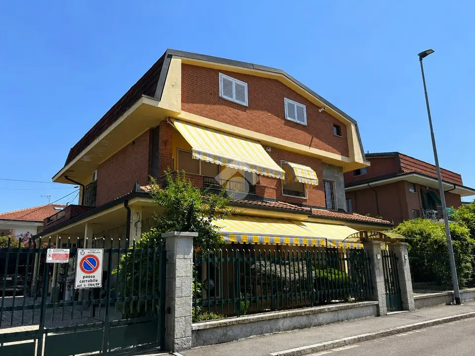 Bifamiliare in vendita a Nichelino