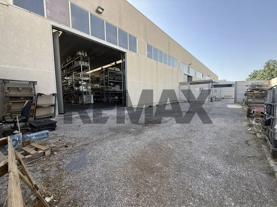 Capannone Industriale in Vendita a Modugno