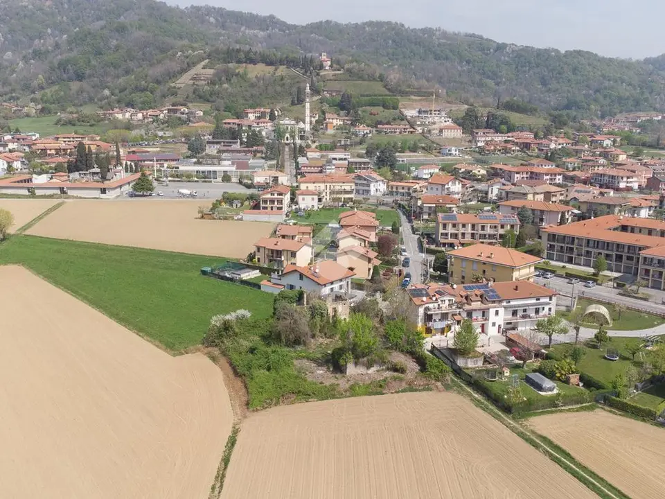 Ter. residenziale in vendita a Carvico
