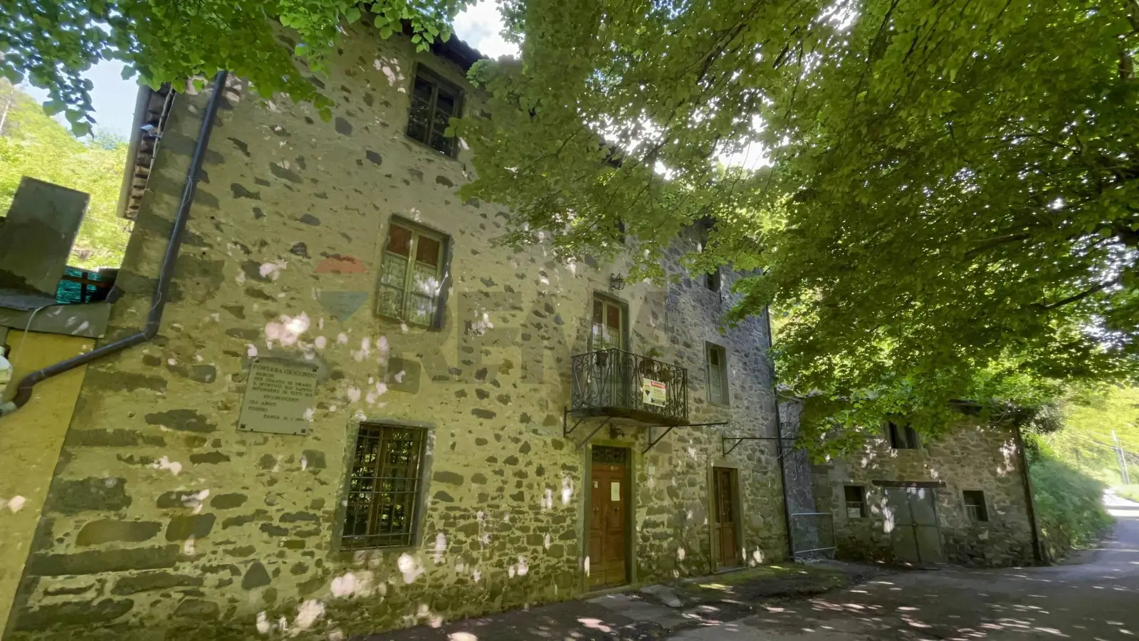 Rustico in Vendita a Barga