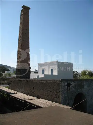 Casa Indipendente in Via Pola snc, Lipari (ME)