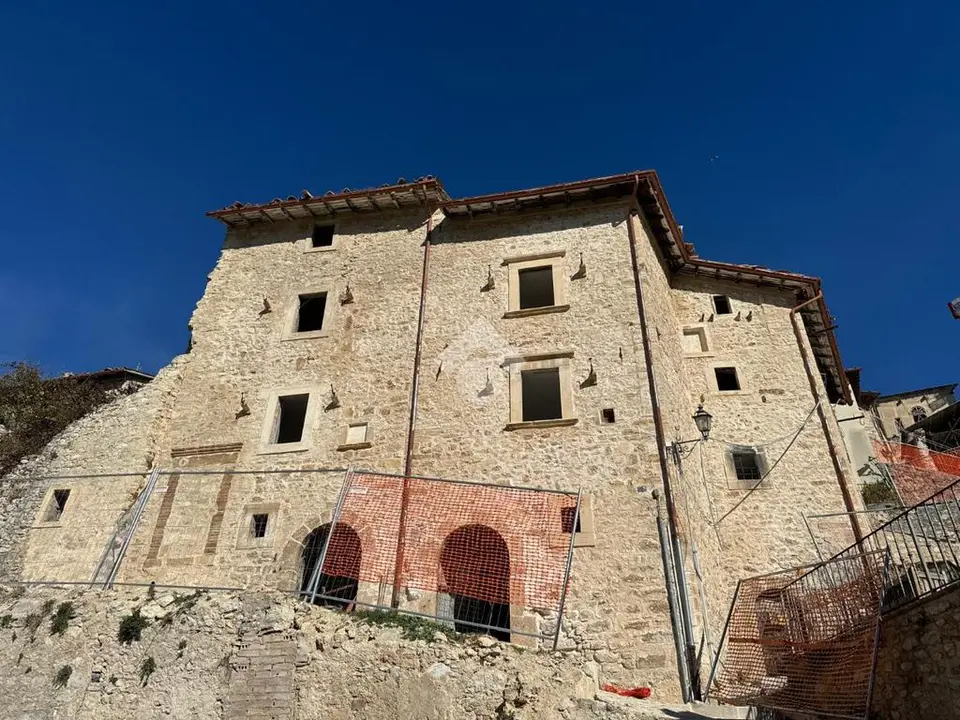 Multilocale in vendita a Norcia