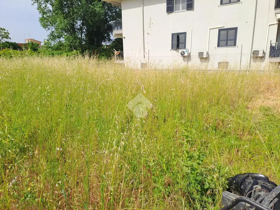 Ter. residenziale in vendita a Casandrino