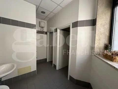Negozio in Corso Vittorio Emanuele 302, Cagliari (CA)