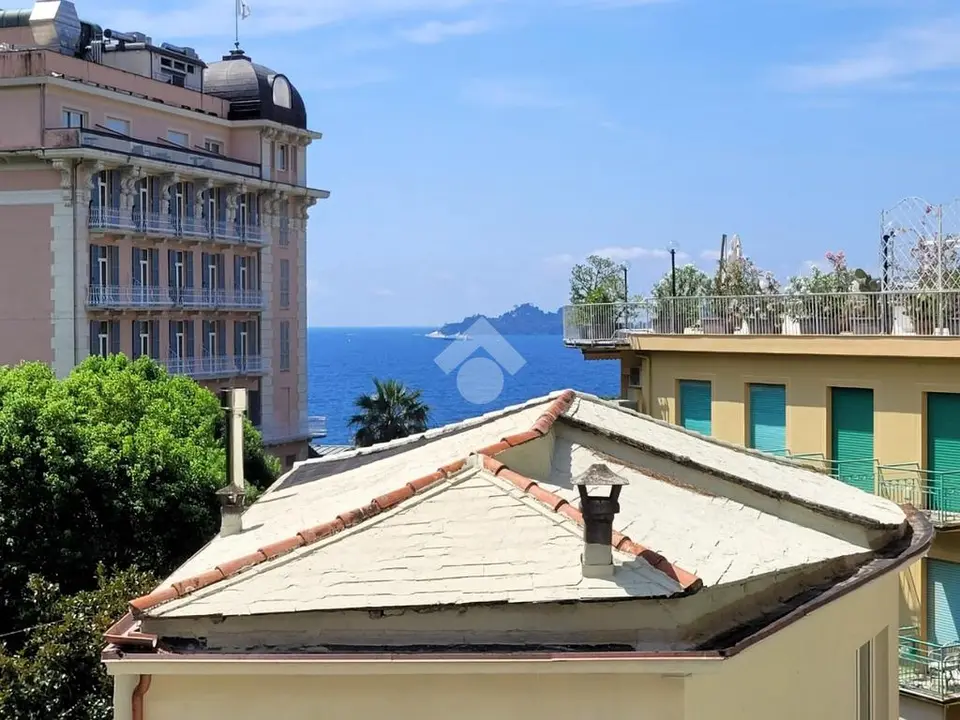 Quadrilocale in vendita a Rapallo