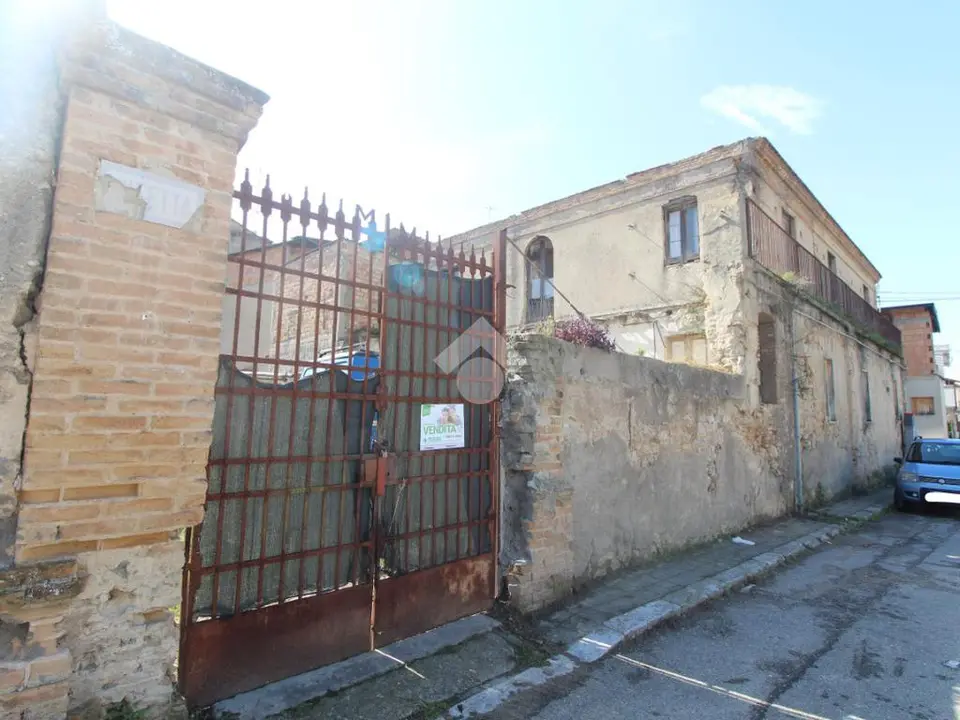 Casa indipendente in vendita a Reggio Di Calabria