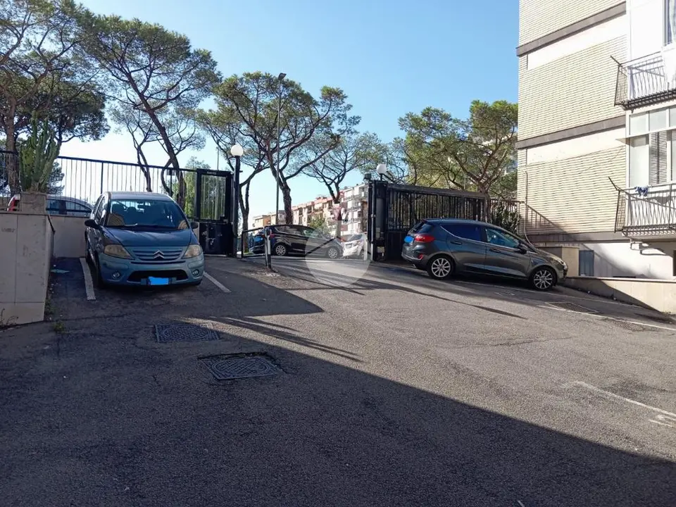 Box / posti auto in vendita a San Giorgio A Cremano
